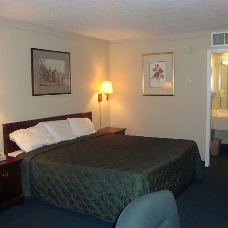 Econo Lodge Asheboro Exterior photo