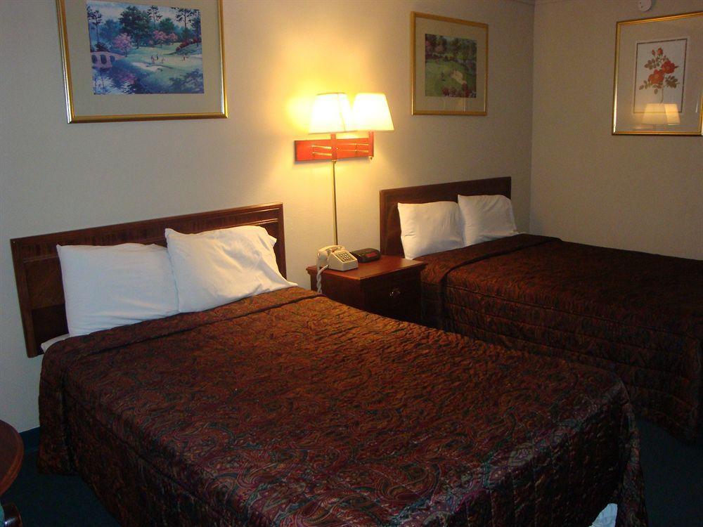 Econo Lodge Asheboro Exterior photo