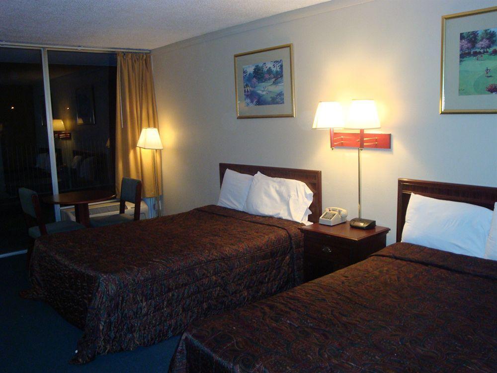 Econo Lodge Asheboro Exterior photo